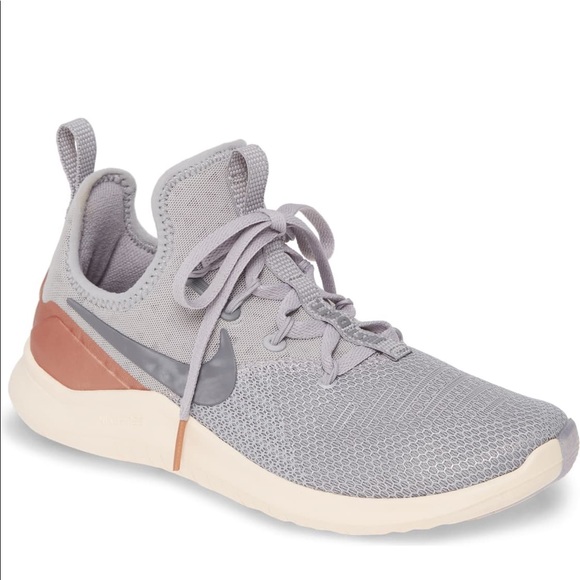 free tr 8 premium training shoe nike